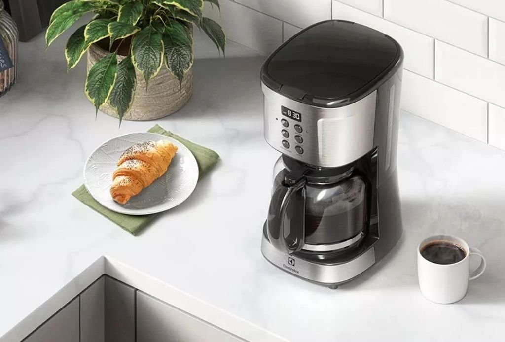 O Que Considerar Antes de Escolher uma Cafeteira Tipos de Cafeteiras e Para Quem Cada Uma é Indicada